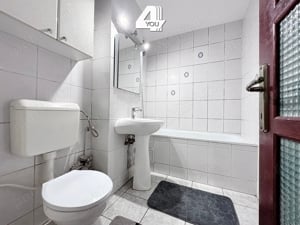 Apartament spațios cu 3 camere, decomandat, etaj 3, zona Alfa - imagine 13