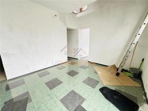 CASA CU ETAJ, 579 MP TEREN, ZONA DEALURI, STRADA VALCELELOR - imagine 18