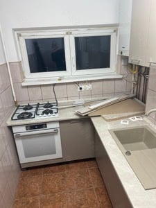 Închiriez apartament cu 2 camere  - imagine 2