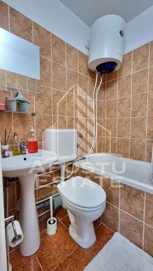 Garsoniera spatioasa in bloc de apartamente,  zona Calea Aradului - imagine 4