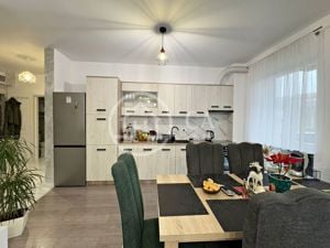 Apartament de vânzare cu 3 camere în Prima Universității, Oradea