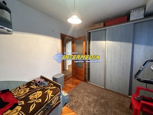 Vanzare Apartament 2 camere 51mp cu balcon 6mp inchis in termopane CETATE Piata Mobilat complet - imagine 6