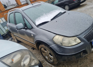 Dezmembrez Fiat Sedici 1.6 benzina - imagine 2