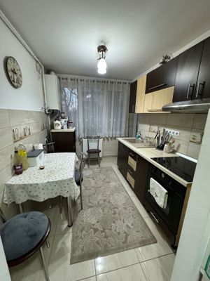 Cornisa - Inchiriere apartament 2 camere - Str. Gheorghe Marinescu - imagine 5