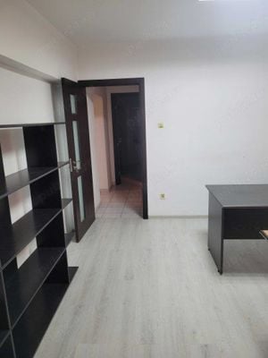 CALEA CALARASILOR-MUNCII-PARTER ideal firma locuit-apartament 2 camere stradal A2  - imagine 5