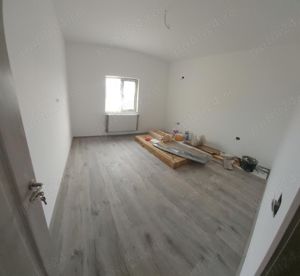 Casa 5 camere, P+1E+POD, dormitor pe parter, 310 mp teren-Varteju, Magurele - imagine 5