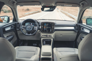 Vand Volvo XC 40 AWD - imagine 7