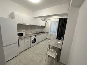 Inchiriez apartament cu doua camere decomandat - imagine 4