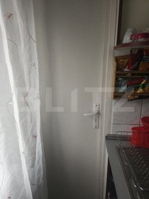 Apartament cu 3 camere, 68 mp, zona Tudor - imagine 3