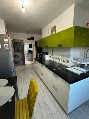 Apartament 3 dormitoare,2 bai - imagine 2