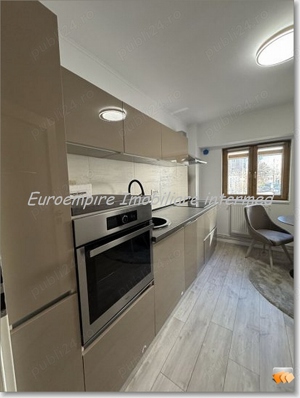 Apartament 3 camere decomandate zona Centru - imagine 3