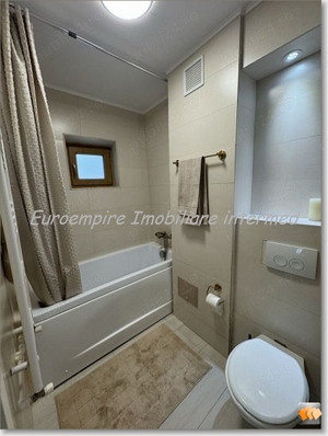 Apartament 3 camere decomandate zona Centru - imagine 4