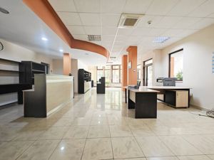 Spatiu Comercial - Zona Lipovei - 120 mp