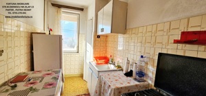 Apartament 4 camere decomandate, etaj 2, in bloc Ultracentral,zona Winmark-Petrodava - imagine 9