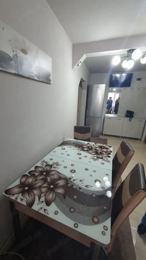 Apartament cu doua camere de închiriat, zona Dumbrava Nord, etajul 1  - imagine 9