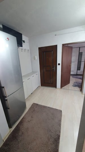 Apartament cu doua camere de închiriat, zona Dumbrava Nord, etajul 1  - imagine 12