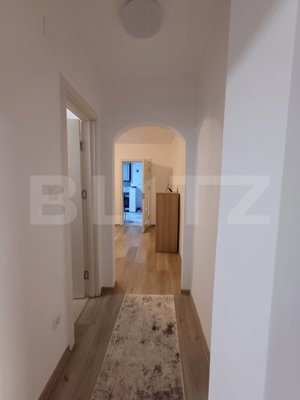 Apartament de vanzare, 3 camere, 63 mp, etaj 1, complet renovat, zona Micro II - imagine 4