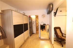 Apartament 3 camere ,, zona Soarelui - imagine 4