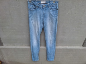 **Stradivarius | pantaloni dama | talie 72 cm | mar. 34 - 36 | XS - S