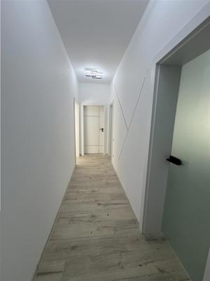 Apartament cu 2 camere decomandate si balcon in zona Tineretului din S - imagine 7