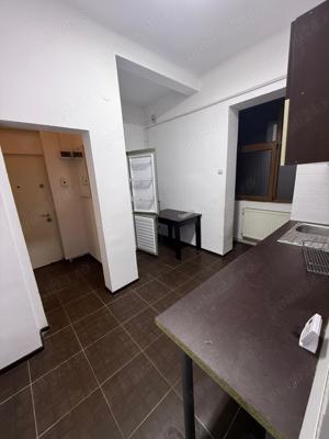 De închiriat apartament cu 3 camere, în zona centrală - Ploiești - imagine 8