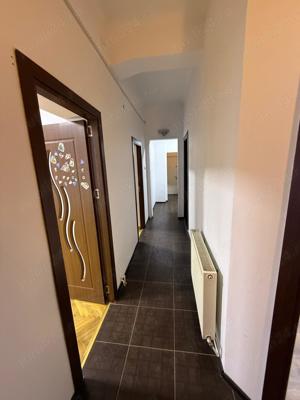 De închiriat apartament cu 3 camere, în zona centrală - Ploiești - imagine 3