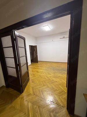 De închiriat apartament cu 3 camere, în zona centrală - Ploiești