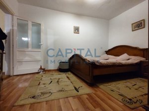 Casa cu mansarda, 7 camere, anexe, Sanmartin - imagine 15