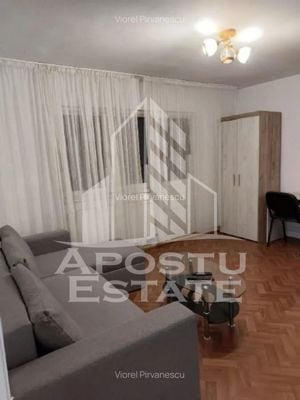 Apartament cu 3 camere, 2 bai, Centrala Proprie, Compelex Studentesc