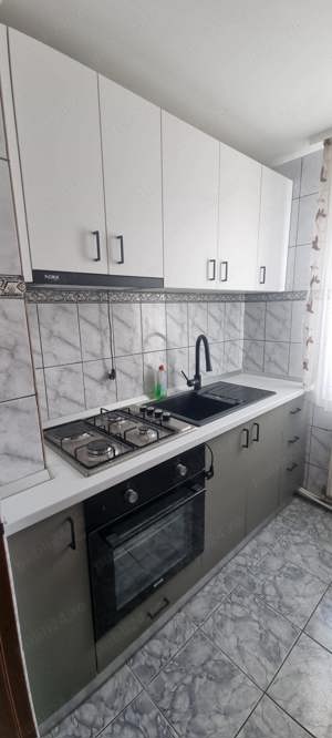 De vanzare apartament cu doua camere decomandate ,strada Ion Creanga.etajul 2 - imagine 4