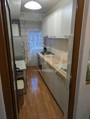 Apartament 2 camere, semidecomandat, Centru, Piata Mihai Viteazul - imagine 3