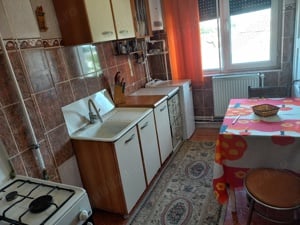 Inchiriez apartament 2 camere zona Piata Dacia Buzau - imagine 2