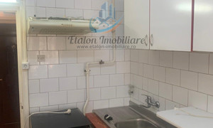 Apartament 2 camere, ultracentral, etaj4/4 Piatra Neamt - imagine 6