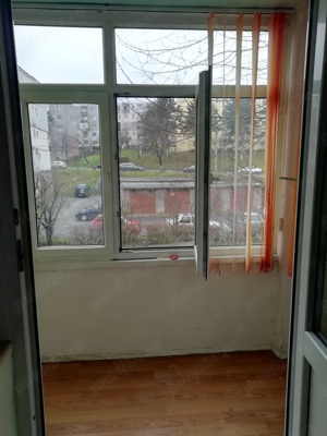 Apartament 3camere plus balcon și garaj de vânzare la Deva pe Minerului,aproape de Lidl. - imagine 3