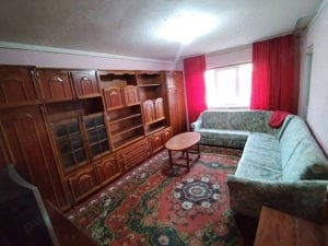 Apartament de inchiriat cu 2 camere. Informații la numărul de telefon  . - imagine 3