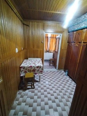 Apartament de inchiriat cu 2 camere. Informații la numărul de telefon  .