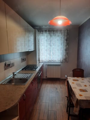 Închiriez apartament 3 camere - imagine 6