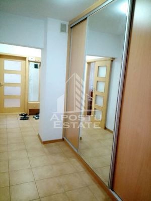 Apartament 3 camere , zona sagului bloc turn , centrala proprie si AC - imagine 2