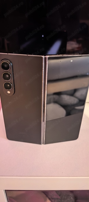 Samsung Galaxy Fold 4 