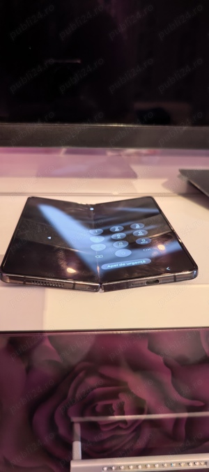 Samsung Galaxy Fold 4  - imagine 2