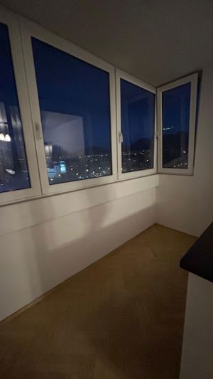 Apartament 2 camere de vânzare - Bulevardul Saturn, etaj 8/10 - imagine 4