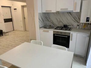 Apartament 2 camere, decomandat, centrala, metrou aproape, Aparatorii Patriei - imagine 5