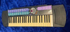 Orgă Yamaha PSR 77