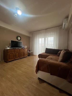 Apartament uimitor cu 4 camere cu 2 balcoane într-o locație centrală  - imagine 2