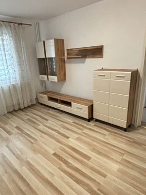 Inchiriez (ofer) apt. 2 camere zona Gemenii din Brasov - imagine 2