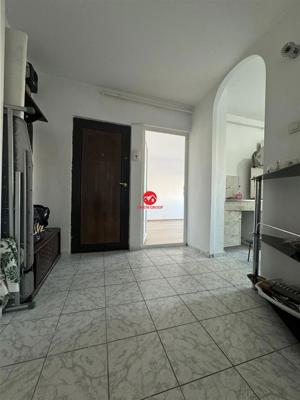 Apartament 2 Camere Decomandat Zona Dacia - imagine 6