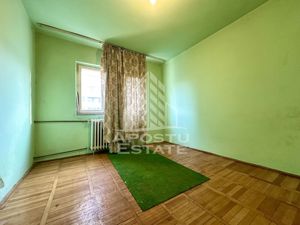 Apartament 3 camere, etaj 2, zona Sagului - imagine 4