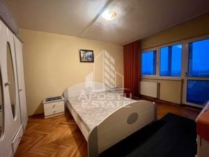 Apartament 3 camere,centrala proprie,lift,zona Saguui - imagine 4