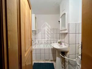 Apartament 3 camere,centrala proprie,lift,zona Saguui - imagine 9