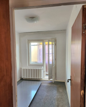 Apartament 3 camere in bloc 1980 din zona Gorjului, Militari - imagine 3